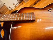 Load image into Gallery viewer, Hofner Senator
