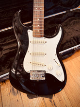 Load image into Gallery viewer, Fender Squier strat
