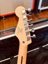 Load image into Gallery viewer, Fender Squier strat
