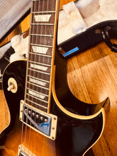 Load image into Gallery viewer, Gibson 2009 Florentine Les Paul
