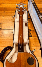Load image into Gallery viewer, Gibson 2009 Florentine Les Paul
