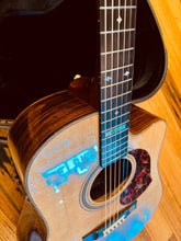 Load image into Gallery viewer, Maton Messiah EM100
