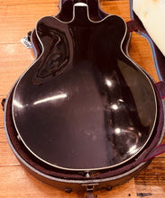 Load image into Gallery viewer, 1968 Gretsch Blackhawk
