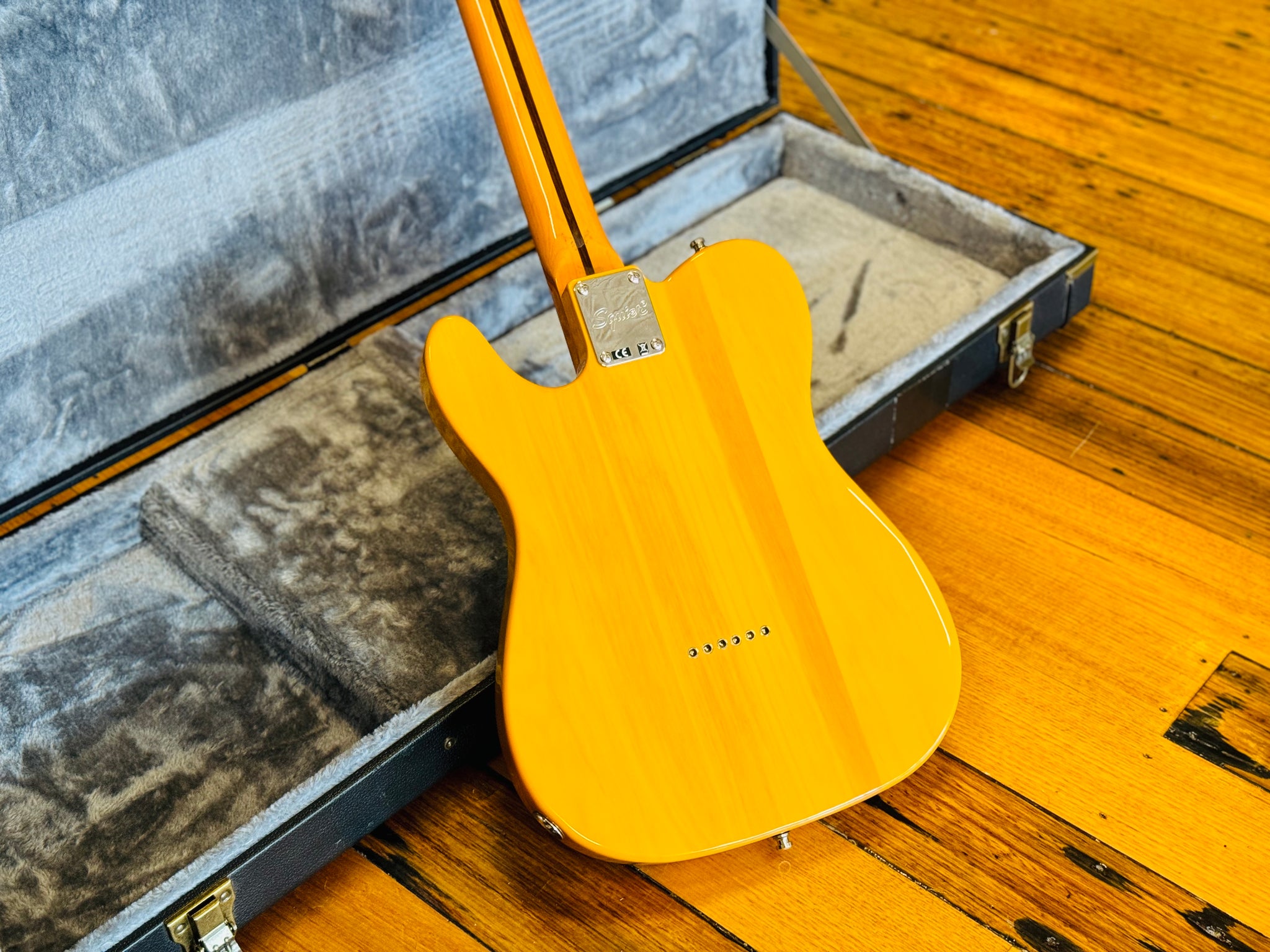 Squier classic vibe (Humbucker MOD) – Classic Guitars and Amps