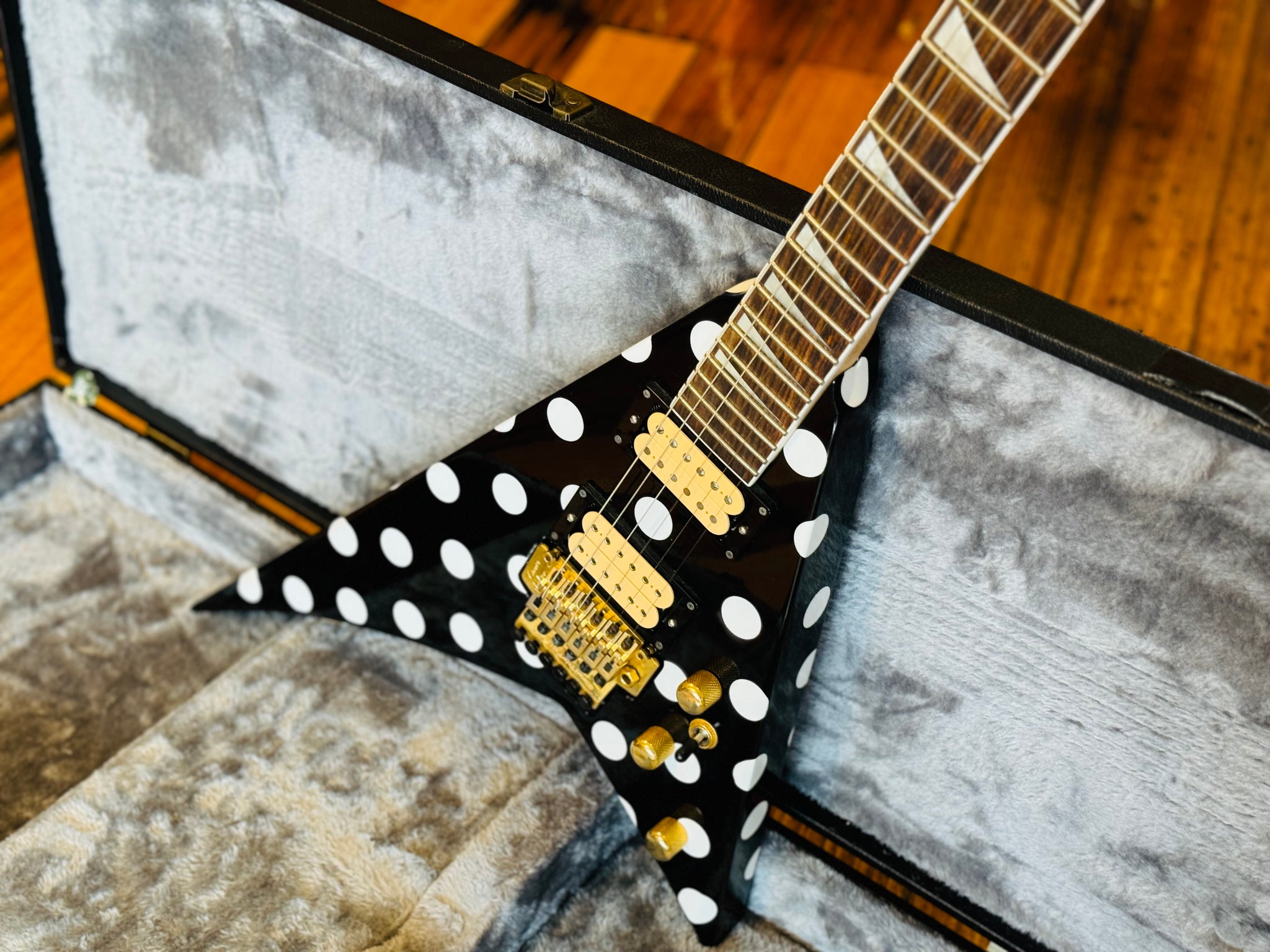 Grover Jackson ギター Grover Jackson】グローバージャクソン『エレキギター』SL-MFT80