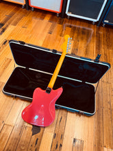 Load image into Gallery viewer, Fender Classic Series ’60s Jaguar Lacquer

