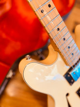 Load image into Gallery viewer, Fender Starcaster – Rare White 1976
