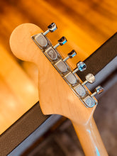 Load image into Gallery viewer, Fender Stratocaster Hardtail 1978 - Rare Trans Red
