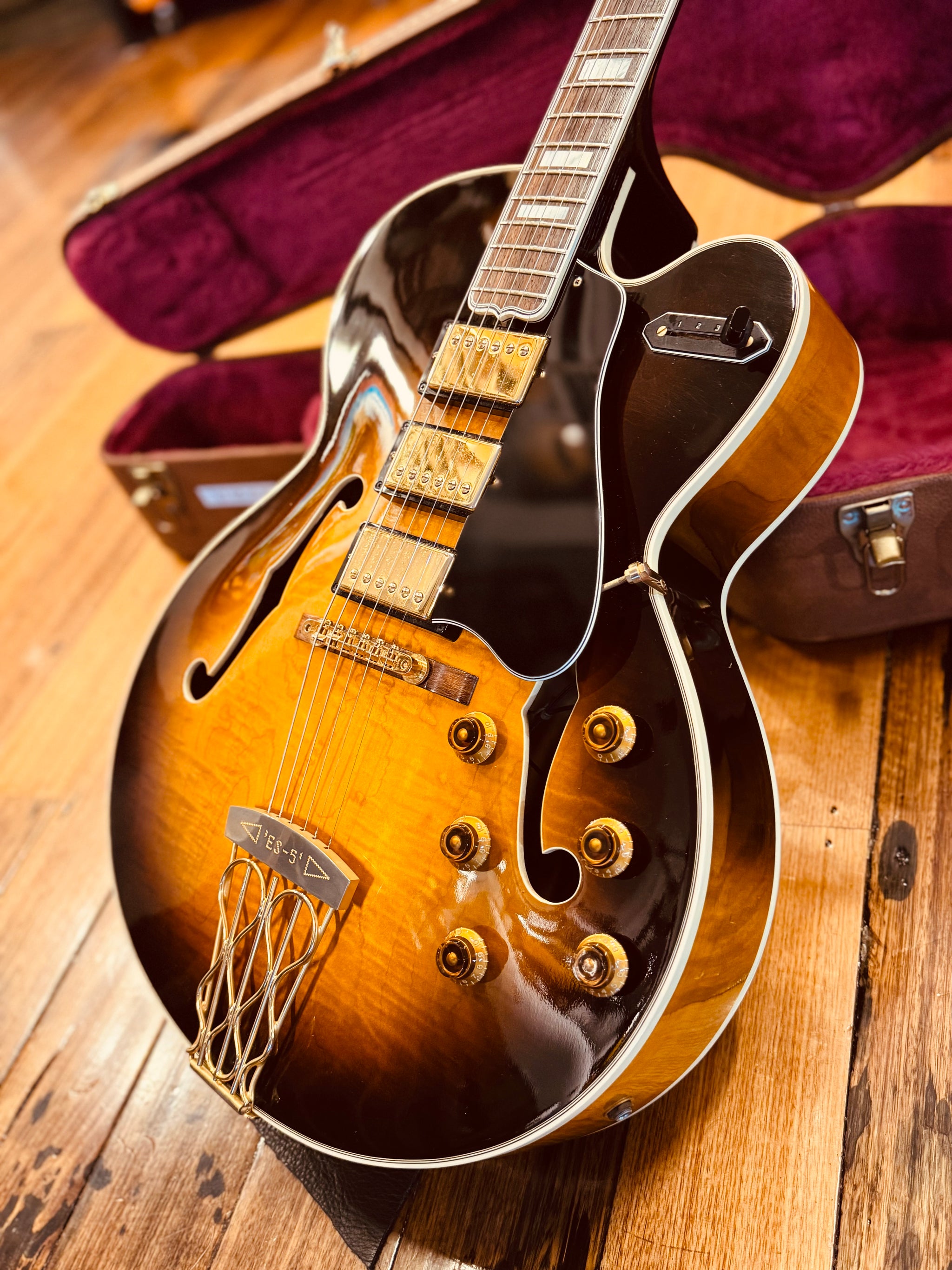 Gibson Switchmaster – Custom Shop – Classic Guitars and Amps