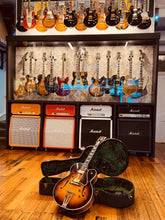 Load image into Gallery viewer, Gibson Super 400 CES – 2009 Custom Shop
