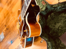 Load image into Gallery viewer, Gibson Super 400 CES – 2009 Custom Shop
