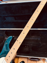 Load image into Gallery viewer, Ernie Ball Music Man StingRay Bass – 2005 (Translucent Teal)
