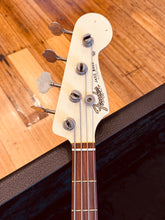 Load image into Gallery viewer, Fender 60th Anniversary Road Worn ’60s Jazz Bass
