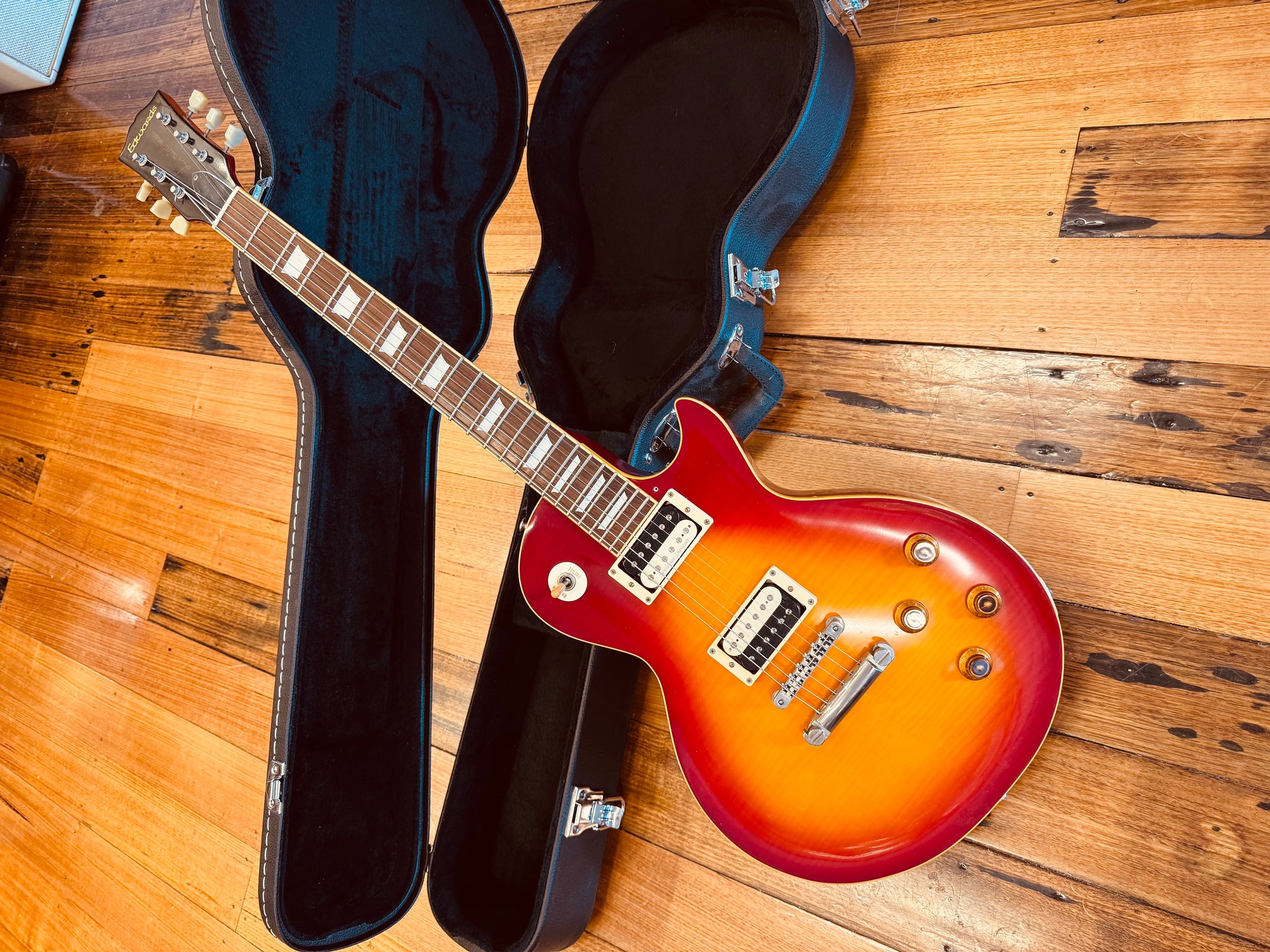 ※限定値下げ中※エドワーズEdwards E‐LP Limited Model Edwards Limited Model Les Paul (2010) – Japan – Classic Guitars
