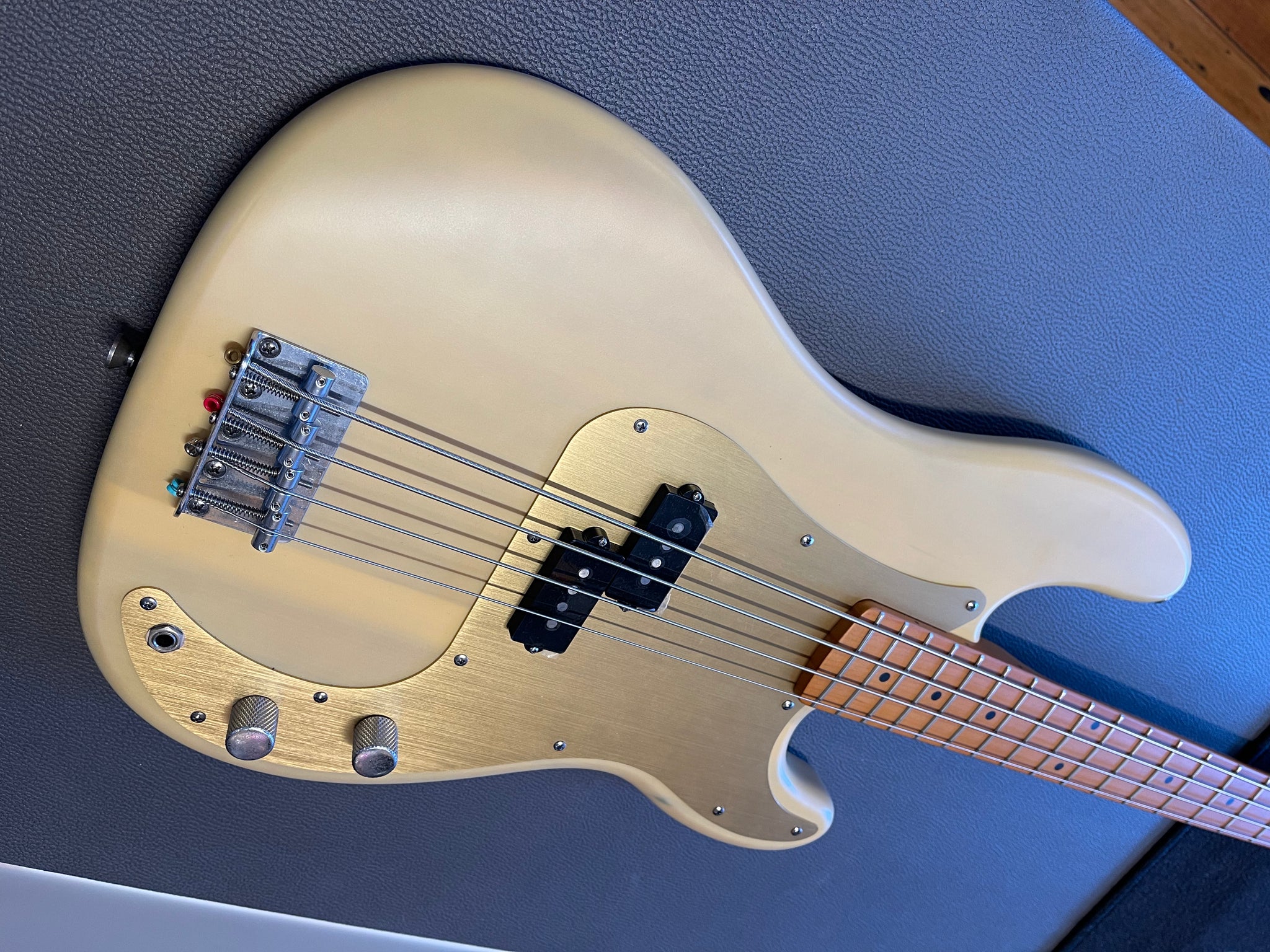Squier 40th Anniversary Precision Bass – Classic Guitars and Amps