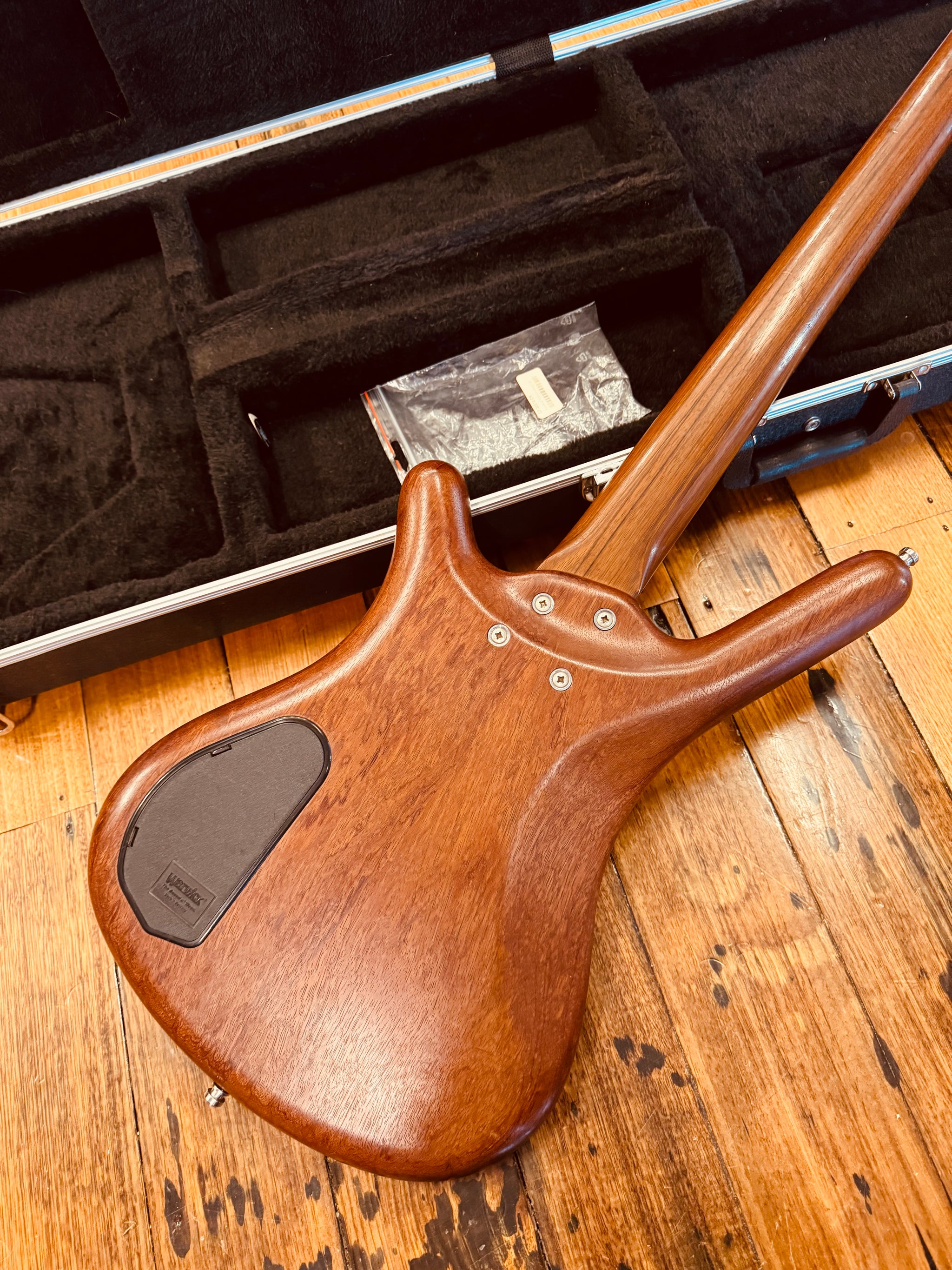 Warwick Corvette Standard (2003) – German Made – Classic Guitars