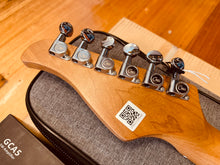 Load image into Gallery viewer, Mooer S801 GTRS Intelligent Guitar
