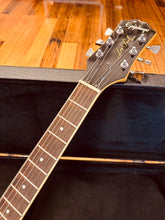 Load image into Gallery viewer, Epiphone Les Paul Special
