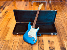 Load image into Gallery viewer, Fender Stratocaster – Made in Japan (1997) – Electric Blue
