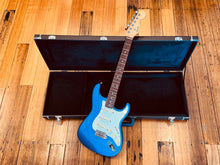 Load image into Gallery viewer, Fender Stratocaster – Made in Japan (1997) – Electric Blue
