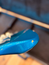 Load image into Gallery viewer, Fender Stratocaster – Made in Japan (1997) – Electric Blue
