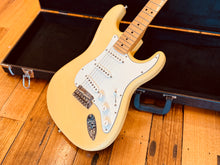 Load image into Gallery viewer, Fender Player Stratocaster
