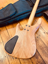 Load image into Gallery viewer, Sadowsky MetroLine Limited Edition (#70 of 100)
