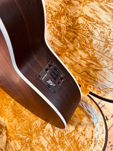 Load image into Gallery viewer, Maton ER90 Traditional
