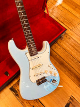 Load image into Gallery viewer, Fender Stratocaster – 1965 L-Series
