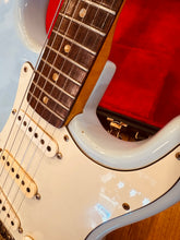 Load image into Gallery viewer, Fender Stratocaster – 1965 L-Series
