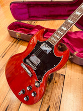 Load image into Gallery viewer, Gibson SG Standard - 2001

