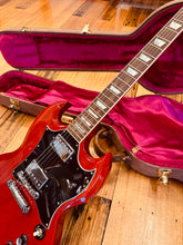 Load image into Gallery viewer, Gibson SG Standard - 2001
