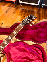 Load image into Gallery viewer, Gibson SG Standard - 2001
