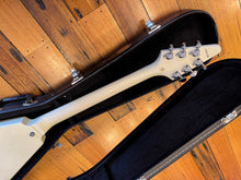 Load image into Gallery viewer, Epiphone Flying V 67' Reissue

