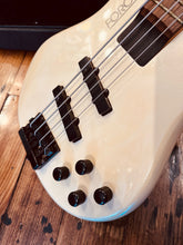 Load image into Gallery viewer, Washburn Force ABT B-20 - 1990
