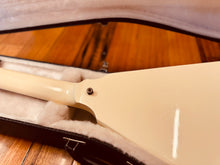 Load image into Gallery viewer, Gibson Flying V &#39;67 Reissue
