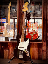 Load image into Gallery viewer, Fender Jazz
