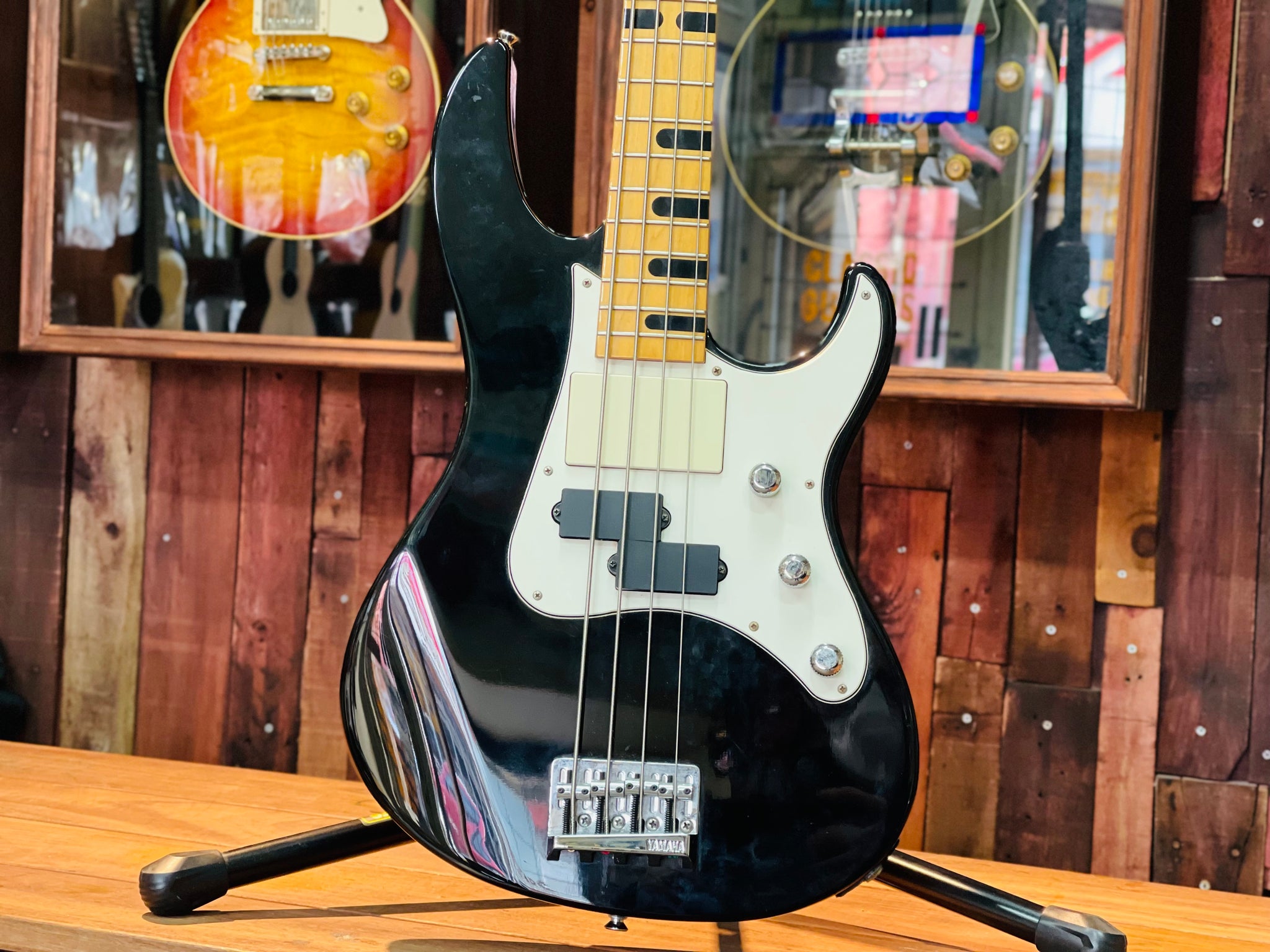 Yamaha Billy Sheehan Attitude – Classic Guitars and Amps