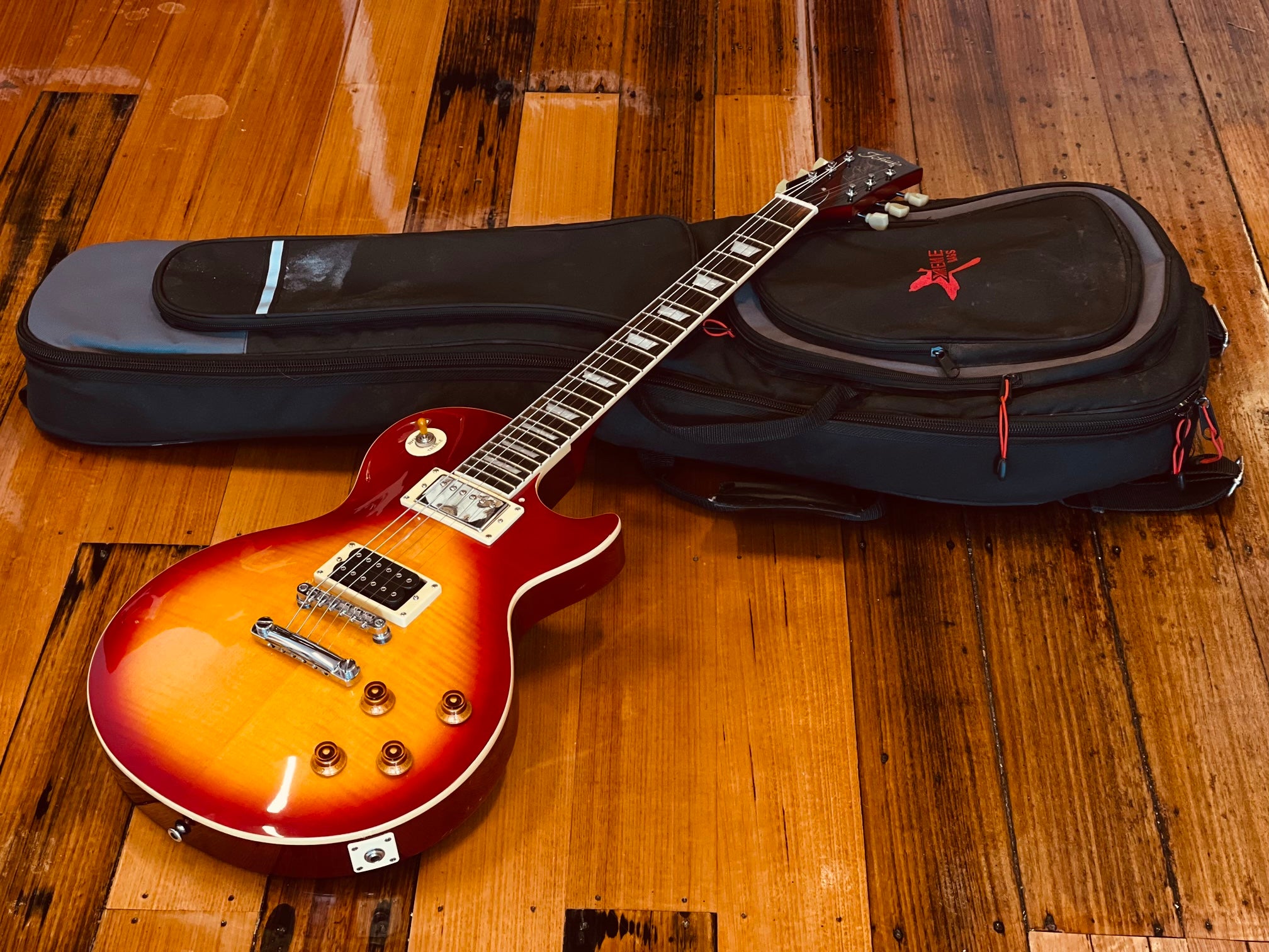 Tokai Love Rock – Classic Guitars and Amps