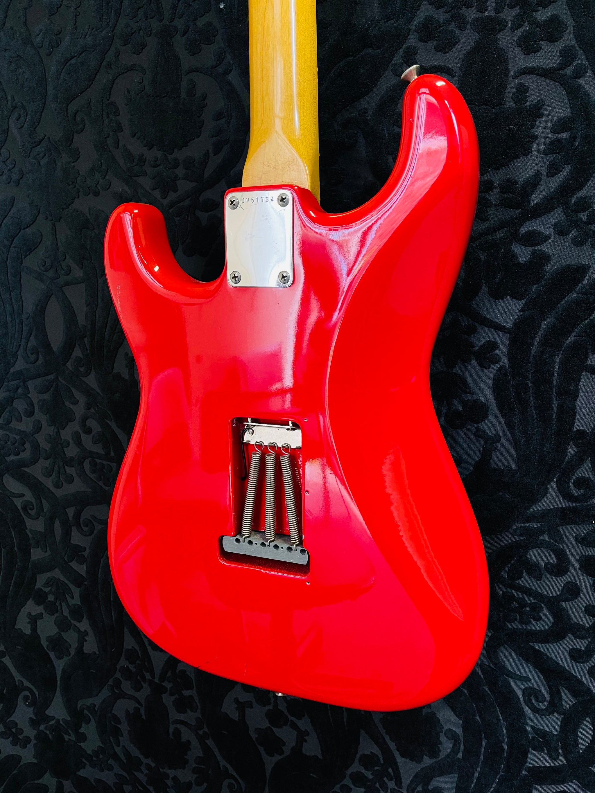 JV Fender Squier Stratocaster 1983 – Classic Guitars and Amps