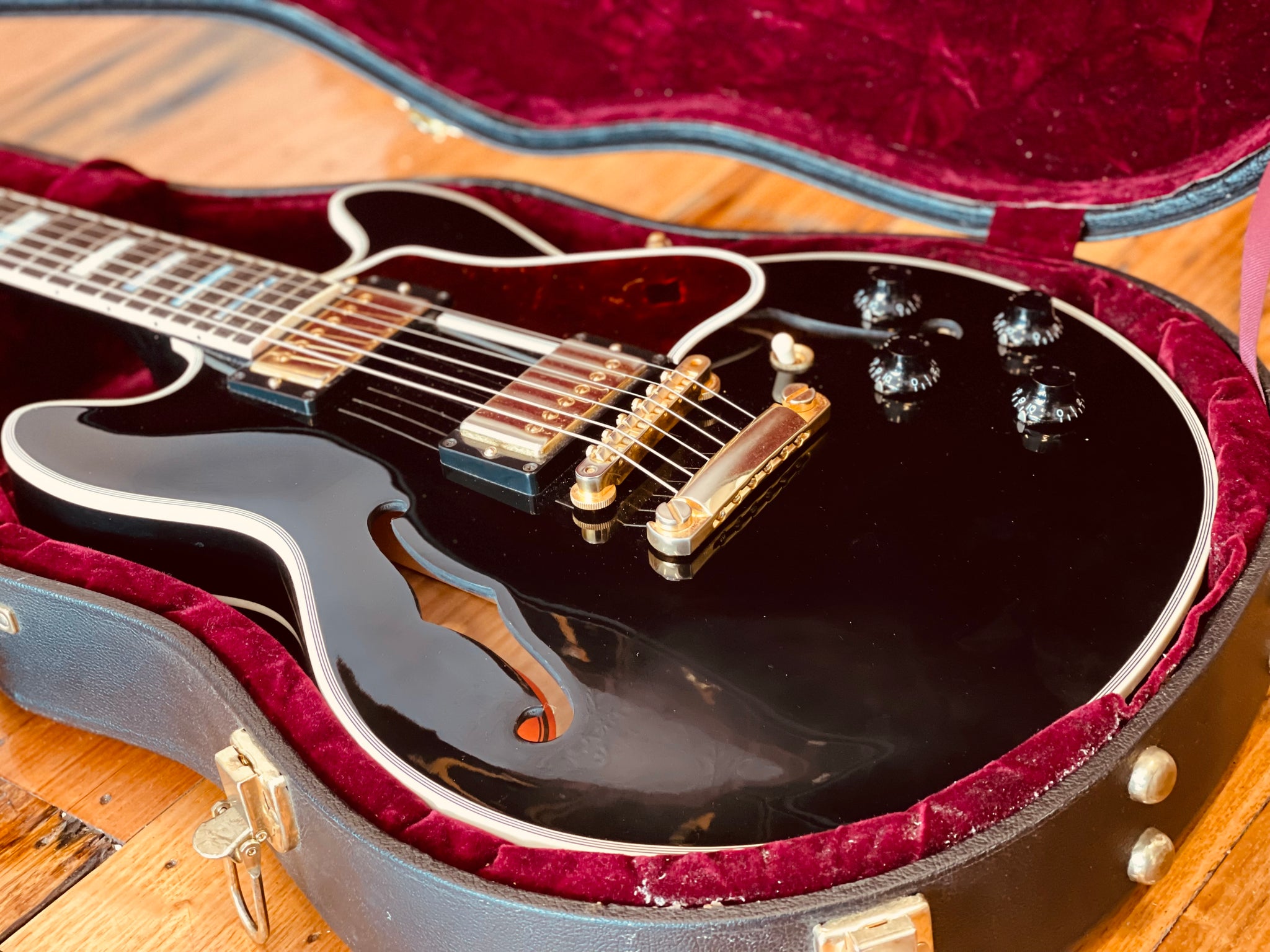 ギター Gibson ES-359 custom shop ギター Gibson ES-359 custom shop Gibson Custom Shop ES-359