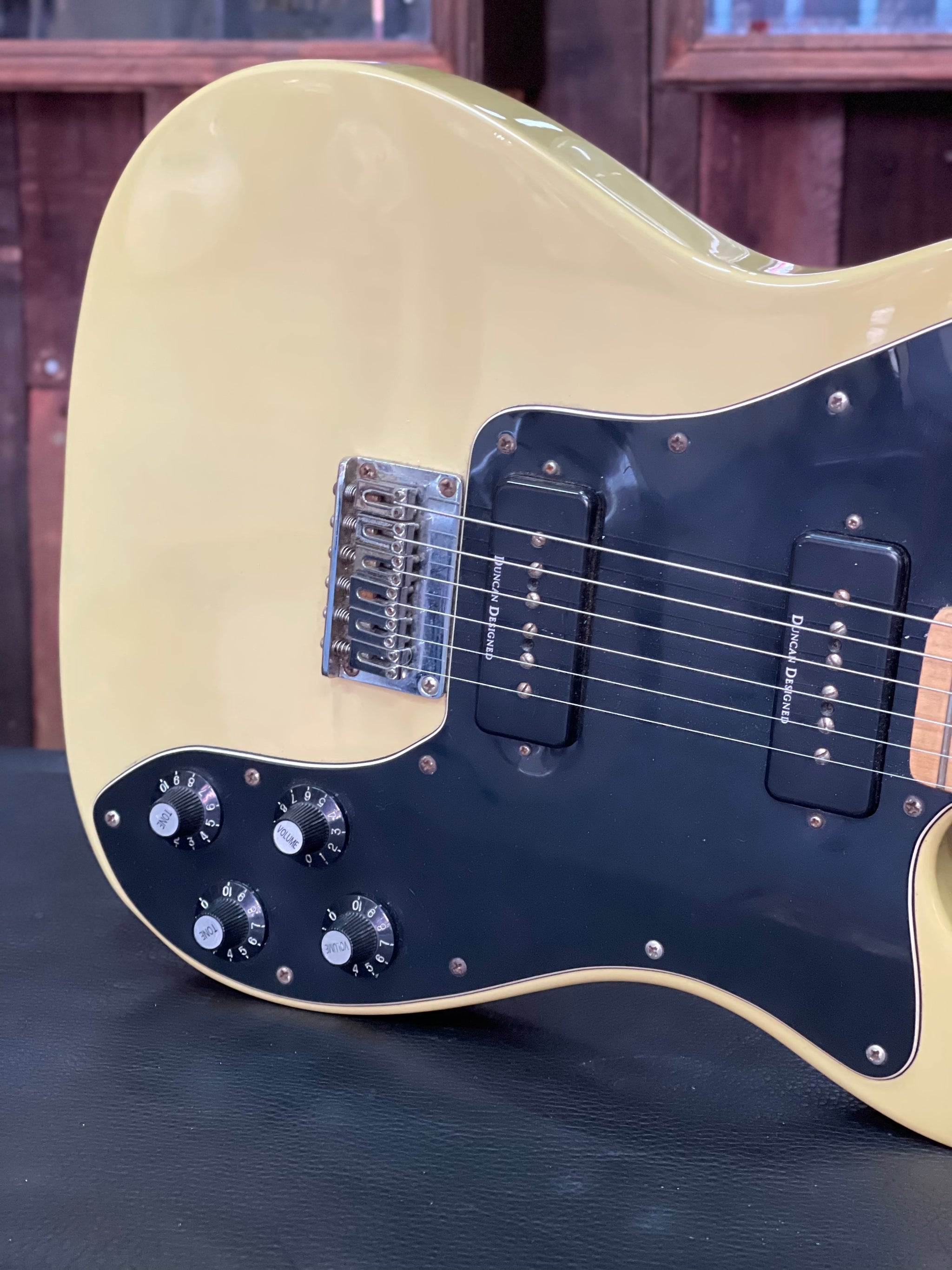 Squier Telecaster Custom II – Classic Guitars and Amps