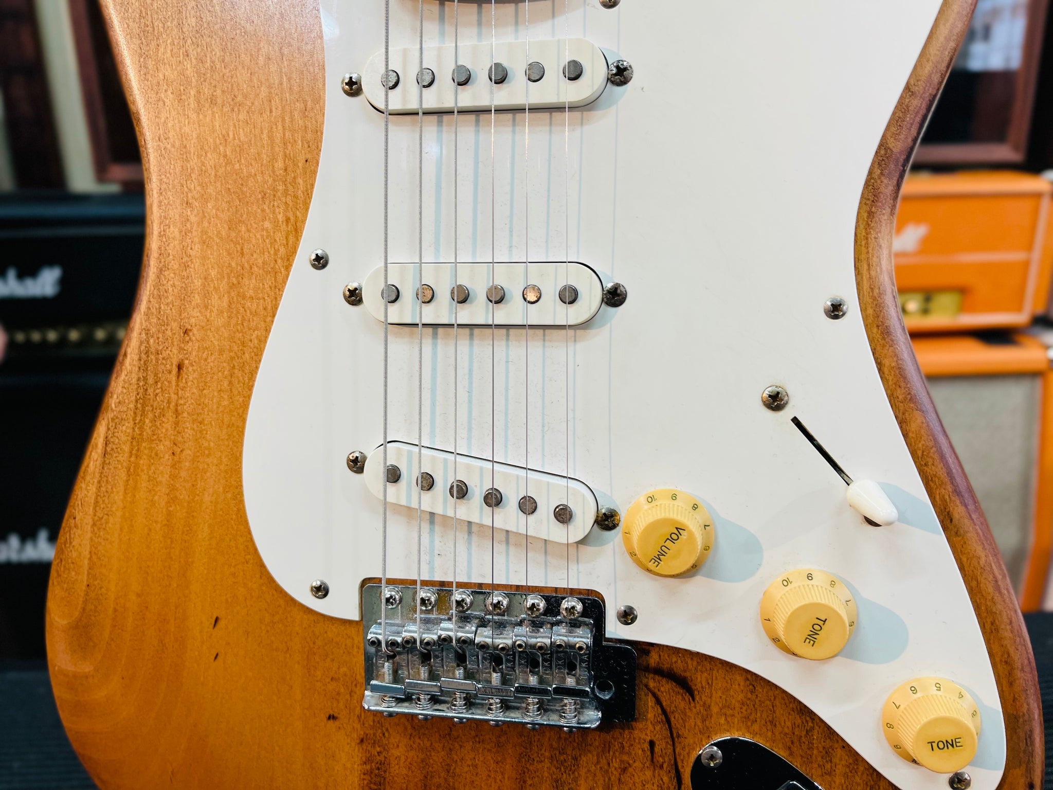 78’tokai springysound “real aged custom” TOKAI SPRINGY SOUND – Classic Guitars and Amps