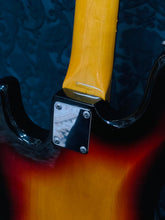 Load image into Gallery viewer, Fender Jazz Bass
