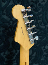 Load image into Gallery viewer, Fender Stratocaster - American Standard
