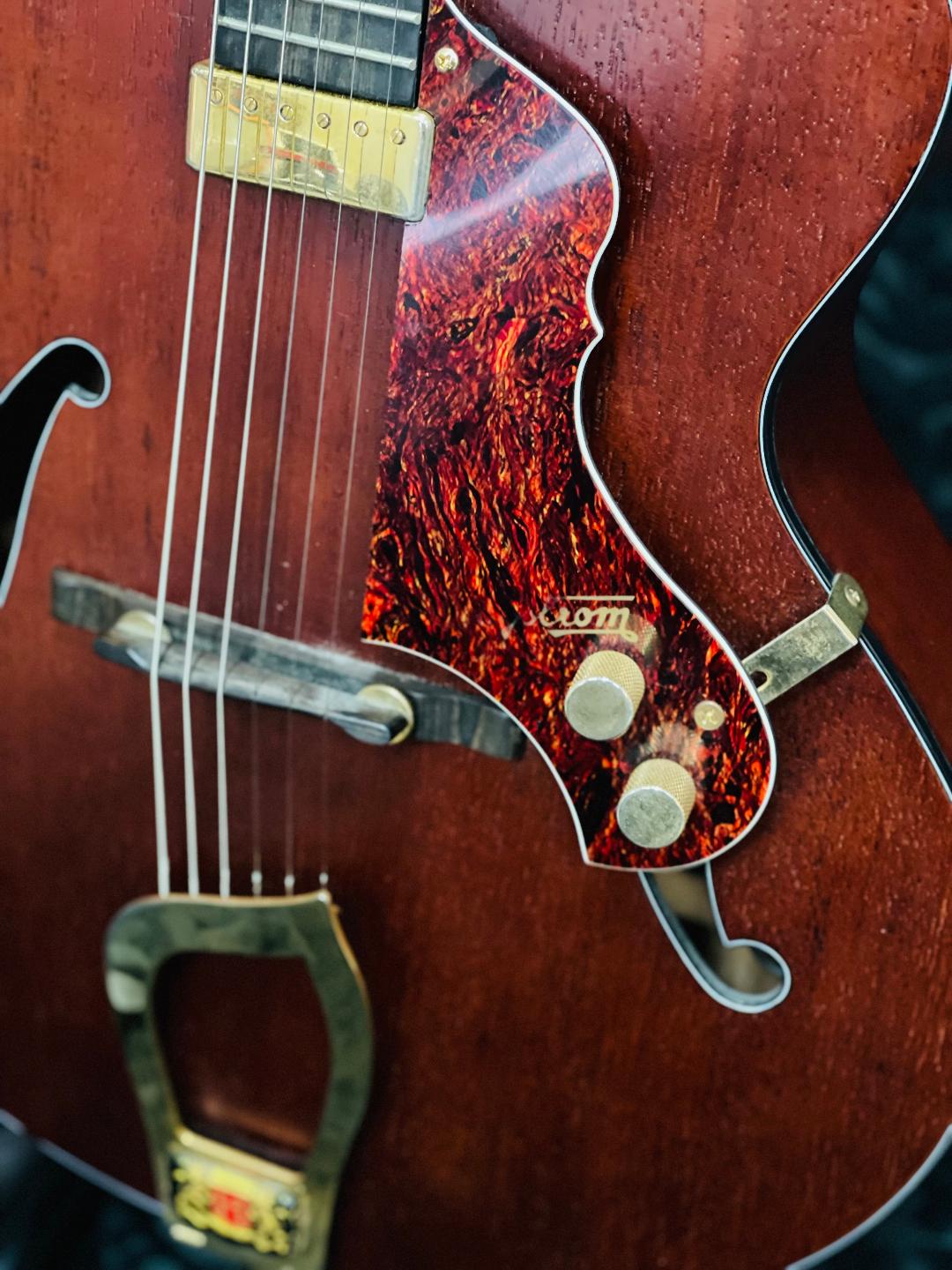 Hagstrom HL550 – Classic Guitars and Amps